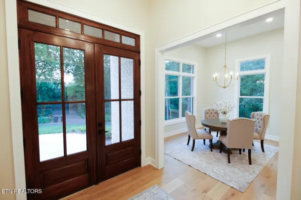 Property Slideshow image 3 of 17 | 127 daksi way, Loudon, TN, 37774