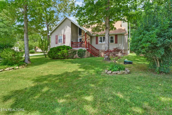 Property Slideshow image 2 of 38 | 113 ashdown ln, Crossville, TN, 38558