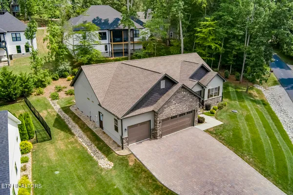 Property Slideshow image 3 of 51 | 244 chuniloti way, Loudon, TN, 37774