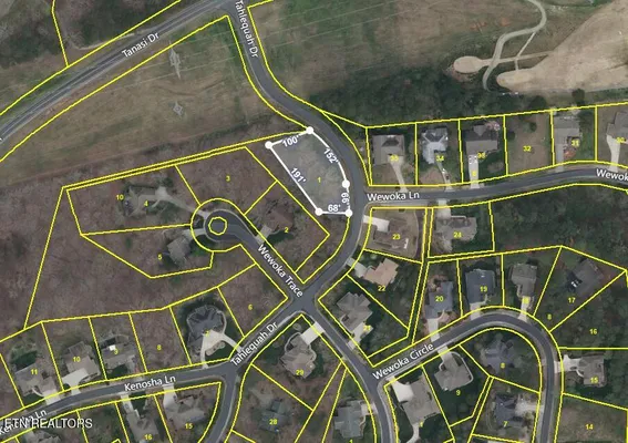 Property Slideshow image 2 of 3 | 325 tahlequah dr, Loudon, TN, 37774