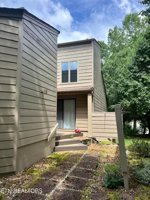 Property Slideshow image 2 of 41 | 524 druid lndg, Crossville, TN, 38558