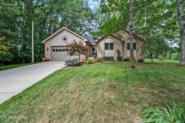 Property Slideshow image 2 of 52 | 37 clinebrook dr, Crossville, TN, 38558