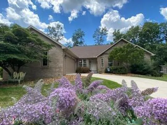 Property Slideshow image 2 of 40 | 116 huntington dr, Fairfield Glade, TN, 38558