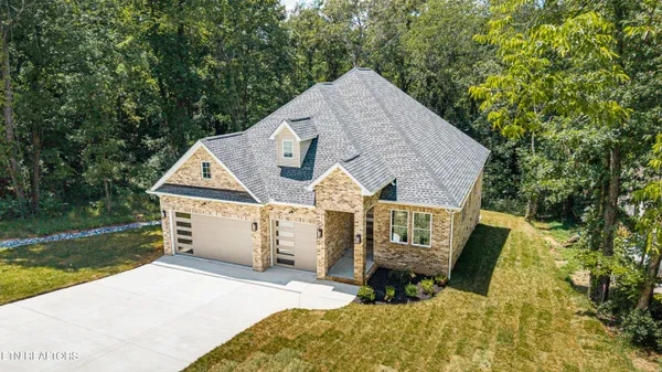 Property Slideshow image 2 of 60 | 222 oostanali way, Loudon, TN, 37774