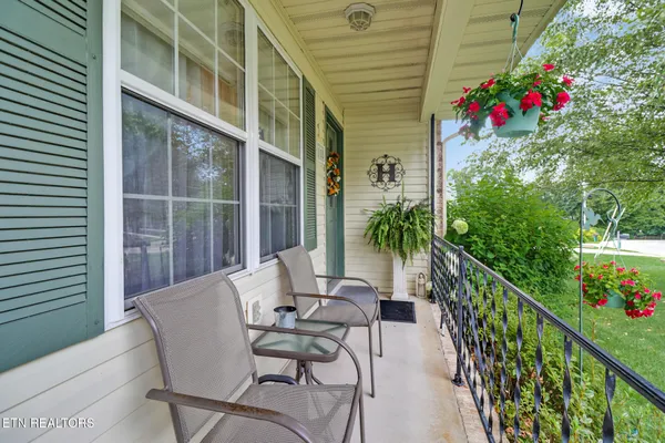 Property Slideshow image 2 of 33 | 118 berkshire loop, Crossville, TN, 38558