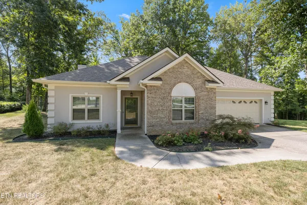 Property Slideshow image 2 of 19 | 512 igoti pl, Loudon, TN, 37774