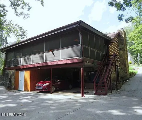 Property Slideshow image 3 of 44 | 152 kawga way, Loudon, TN, 37774