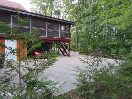 Property Slideshow image 2 of 33 | 152 kawga way, Loudon, TN, 37774