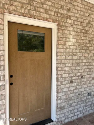 Property Slideshow image 2 of 18 | 164 hawes cir, Crossville, TN, 38558