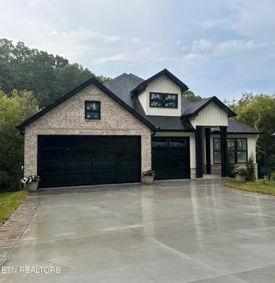 Property Slideshow image 3 of 15 | 279 ootsima way, Loudon, TN, 37774