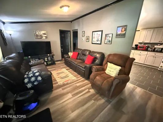 Property Slideshow image 3 of 27 | 247 dartmoor dr, Crossville, TN, 38558