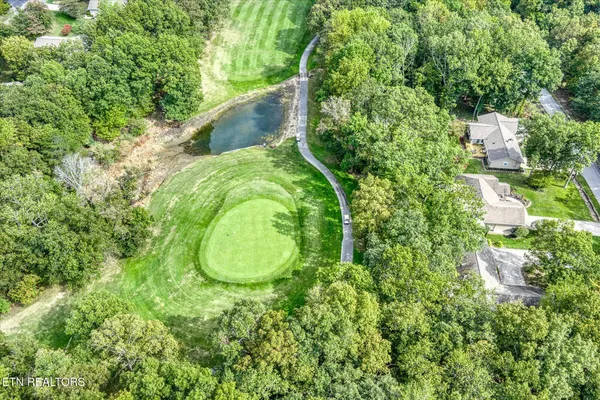 Property Slideshow image 2 of 42 | 138 baltusrol rd, Crossville, TN, 38558