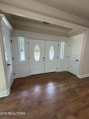 Property Slideshow image 3 of 24 | 414 beachwood dr, Crossville, TN, 38558