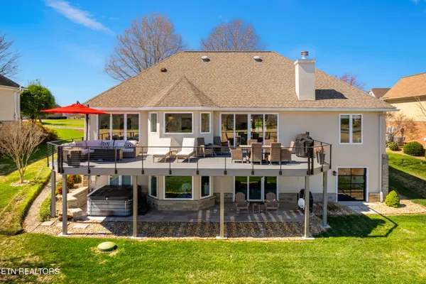 Property Slideshow image 2 of 59 | 211 osprey cir, Vonore, TN, 37885