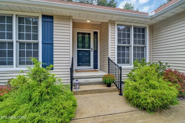 Property Slideshow image 3 of 46 | 610 westchester dr, Crossville, TN, 38558