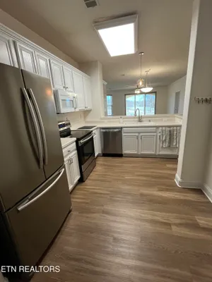 Property Slideshow image 3 of 17 | 565 rarity bay pkwy apt 103a, Vonore, TN, 37885