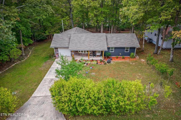 Property Slideshow image 3 of 41 | 155 lakeshire dr, Crossville, TN, 38558