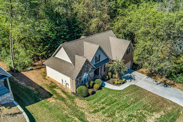 Property Slideshow image 3 of 61 | 202 coyatee ct, Loudon, TN, 37774