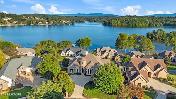 Property Slideshow image 2 of 60 | 1500 rarity bay pkwy, Vonore, TN, 37885