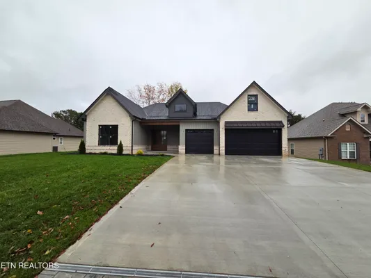 Property Slideshow image 2 of 6 | 180 amohi way, Loudon, TN, 37774