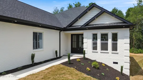 Property Slideshow image 2 of 27 | 125 ogana way, Loudon, TN, 37774