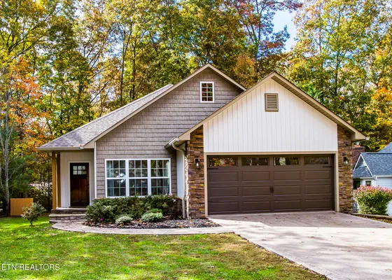 Property Slideshow image 2 of 51 | 15 hickory cove ln, Crossville, TN, 38558