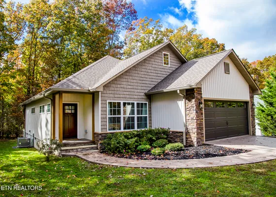 Property Slideshow image 3 of 57 | 15 hickory cove ln, Crossville, TN, 38558