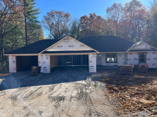 Property Slideshow image 2 of 3 | 183 natchez cir, Crossville, TN, 38558