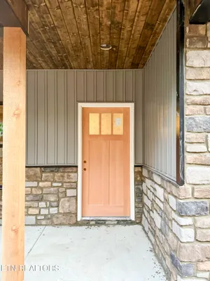 Property Slideshow image 2 of 20 | 157 natchez cir, Crossville, TN, 38558