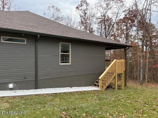 Property Slideshow image 3 of 13 | 532 saint george dr, Crossville, TN, 38558