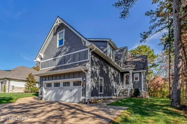 Property Slideshow image 3 of 62 | 206 atoka pl, Loudon, TN, 37774