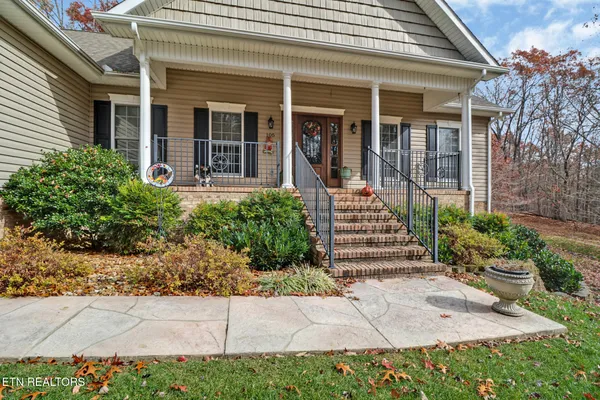 Property Slideshow image 2 of 53 | 105 kings down dr, Crossville, TN, 38558