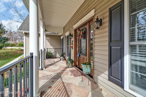 Property Slideshow image 3 of 53 | 105 kings down dr, Crossville, TN, 38558