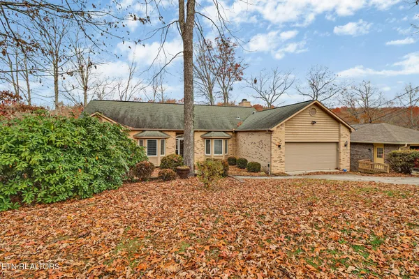 Property Slideshow image 2 of 52 | 129 shore ln, Crossville, TN, 38558