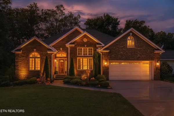 Property Slideshow image 3 of 54 | 110 seminole ln, Loudon, TN, 37774