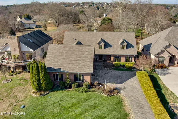 Property Slideshow image 2 of 62 | 129 kiowa way, Loudon, TN, 37774