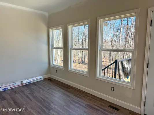 Property Slideshow image 3 of 7 | 102 amherst dr, Crossville, TN, 38558