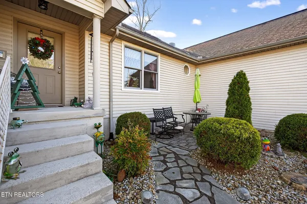 Property Slideshow image 3 of 54 | 109 leyden dr, Crossville, TN, 38558