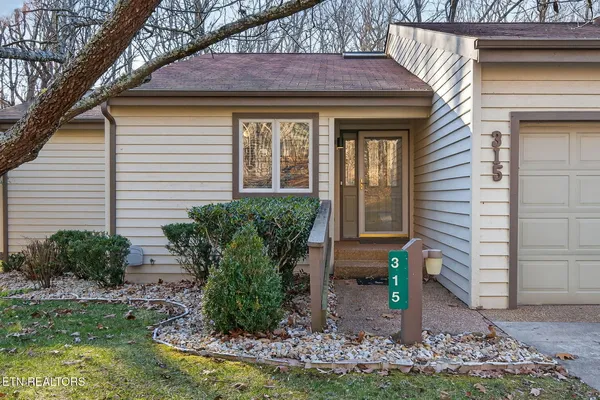 Property Slideshow image 2 of 44 | 315 lake catherine cir, Crossville, TN, 38558