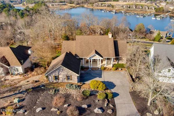 Property Slideshow image 2 of 62 | 411 catoosa ln, Loudon, TN, 37774