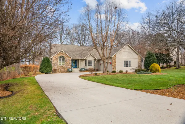 Property Slideshow image 2 of 45 | 21 lexham ct, Crossville, TN, 38558