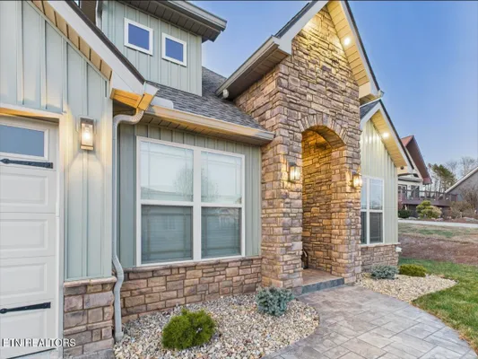 Property Slideshow image 2 of 39 | 205 chogi ln, Loudon, TN, 37774