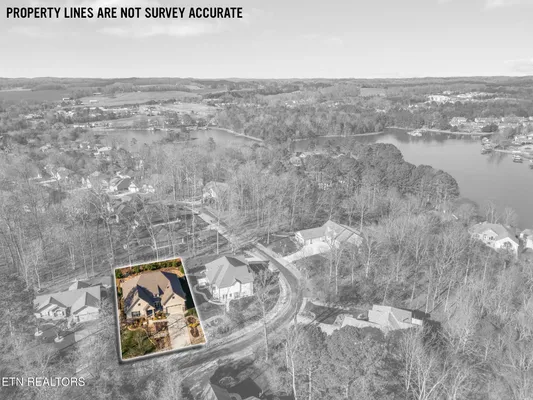 Property Slideshow image 3 of 18 | 235 mialaquo cir, Loudon, TN, 37774