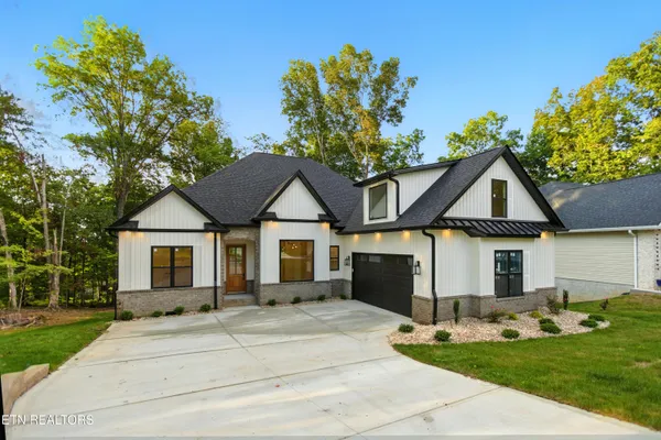 Property Slideshow image 2 of 52 | 238 gadusi way, Loudon, TN, 37774