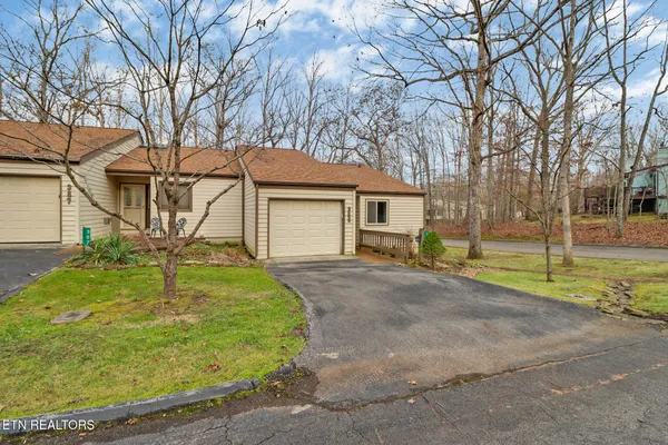 Property Slideshow image 3 of 31 | 388 lake catherine ct, Crossville, TN, 38558