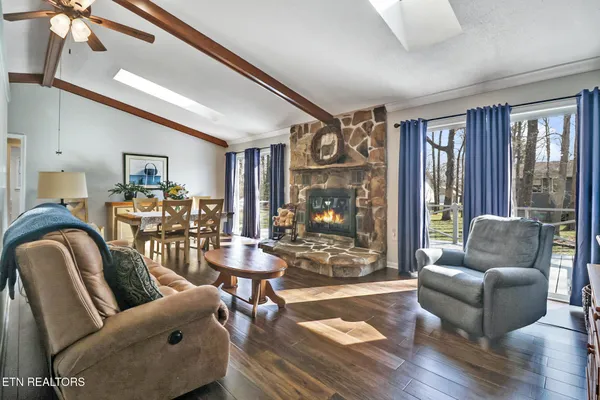 Property Slideshow image 2 of 38 | 131 berkshire loop, Crossville, TN, 38558