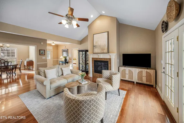 Property Slideshow image 3 of 28 | 201 tecumseh way, Loudon, TN, 37774