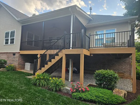 Property Slideshow image 3 of 24 | 204 seminole cir, Loudon, TN, 37774