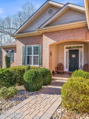 Property Slideshow image 3 of 57 | 208 okema trce, Loudon, TN, 37774