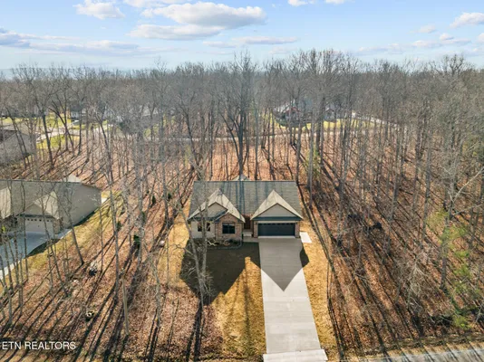 Property Slideshow image 2 of 46 | 233 albemarle cir, Crossville, TN, 38558